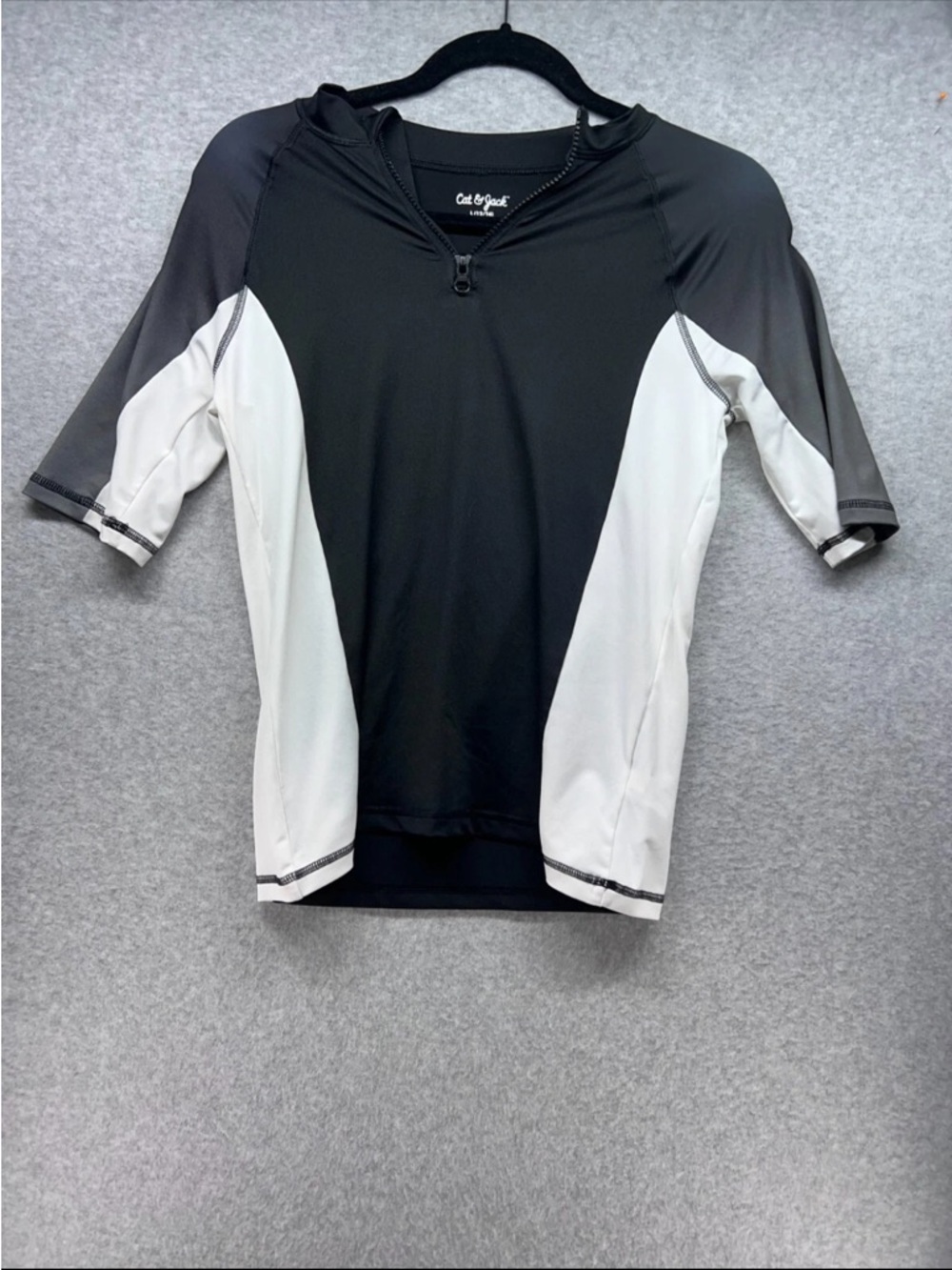 Cat & Jack Black and White Short Sleeve Kids Rashguard